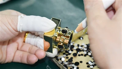 Versatility And Precision Of Rhinestone Perfume Caps